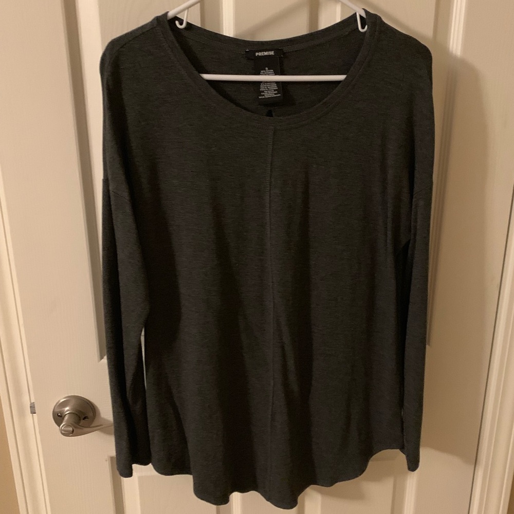 Dark gray jersey